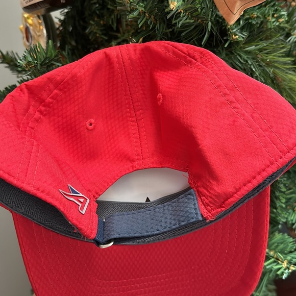 Red hat Jamaica diver new never worn NWOT - Picture 2 of 3